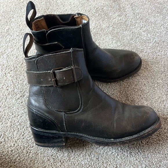 Vintage Frye Black Leather Ankle Boots with Buckle - Picture 2 of 6